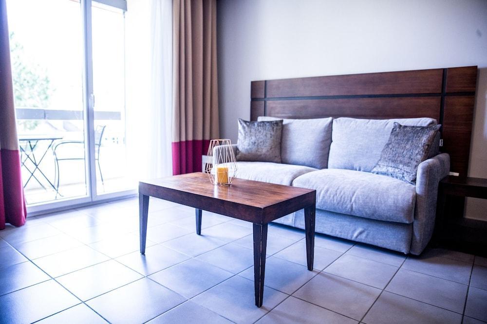 Hotel Residence Les Pins Galants Tournefeuille Ngoại thất bức ảnh
